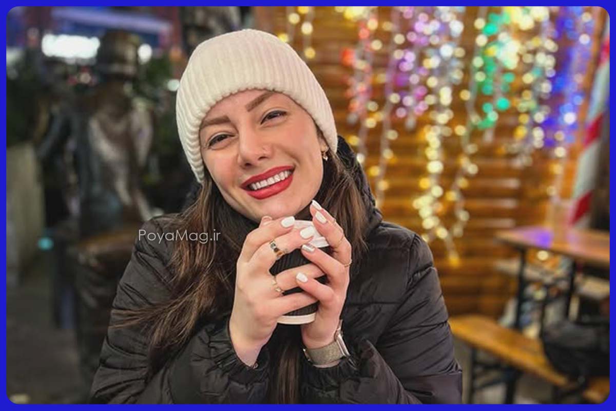 نیلوفر مولایی