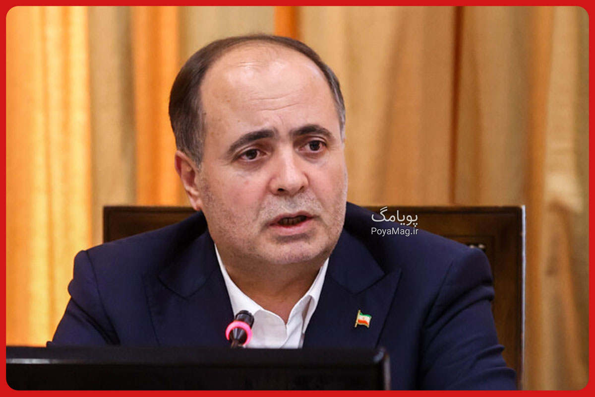 غلامرضا نوری قزلجه در محل کار