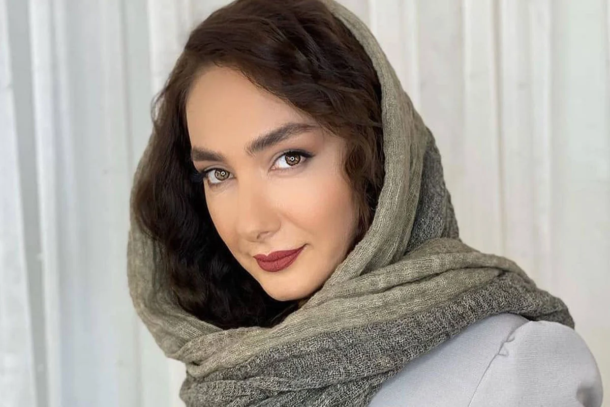 بازیگران فیلم صد سال به این سال ها | بیوگرافی و معرفی کامل بازیگران فیلم سامان مقدم 7 هانیه توسلی