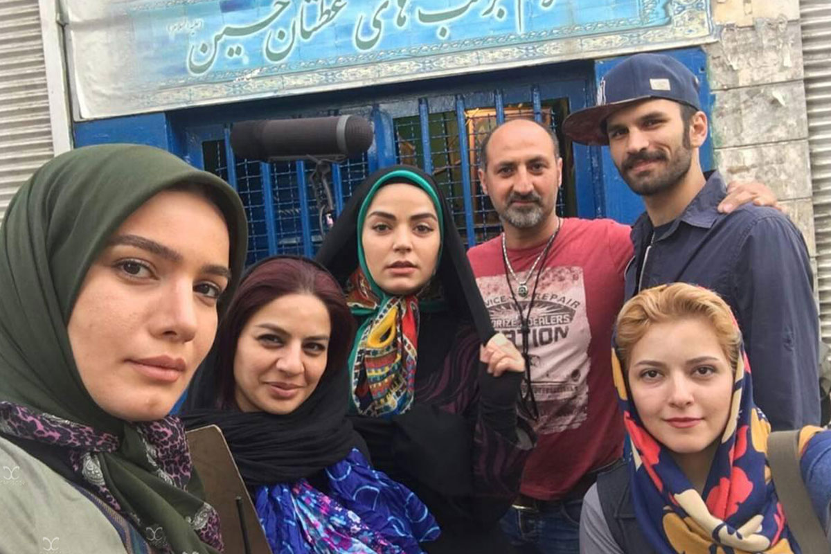 سریال در قصه ها زندگی میکنند