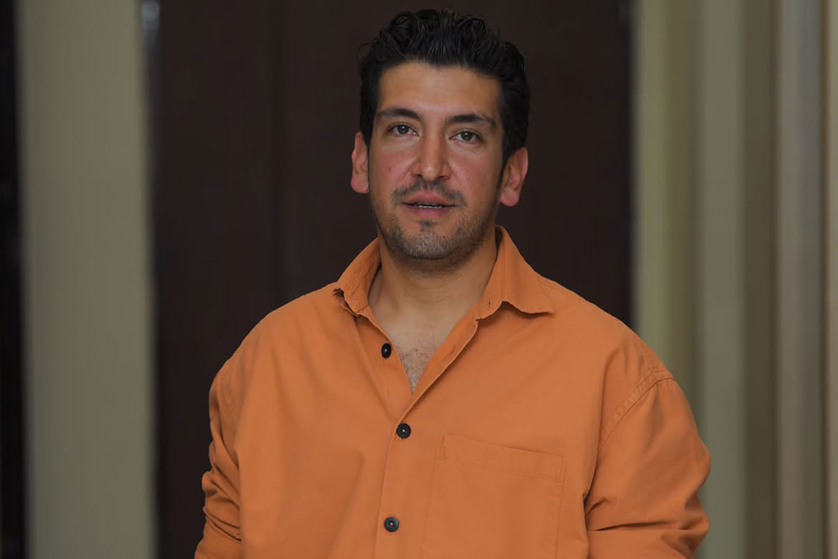 مهراد اکبرآبادی