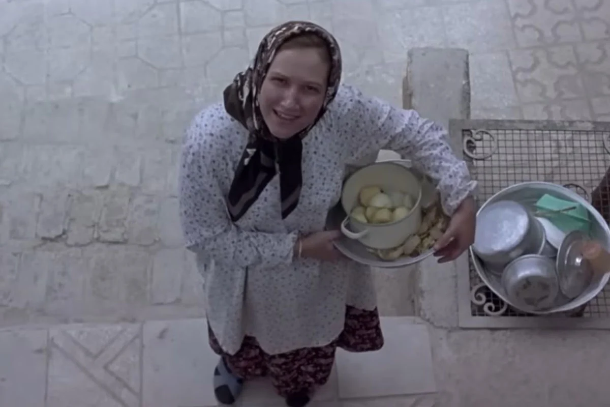مریم اکبری