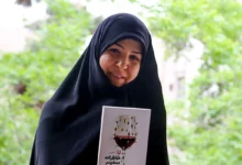 نیلوفر شادمهری