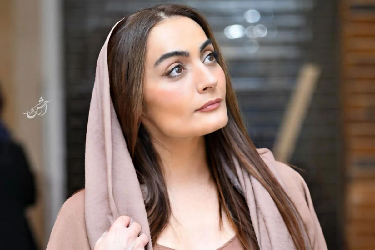 السا فیروزآذر