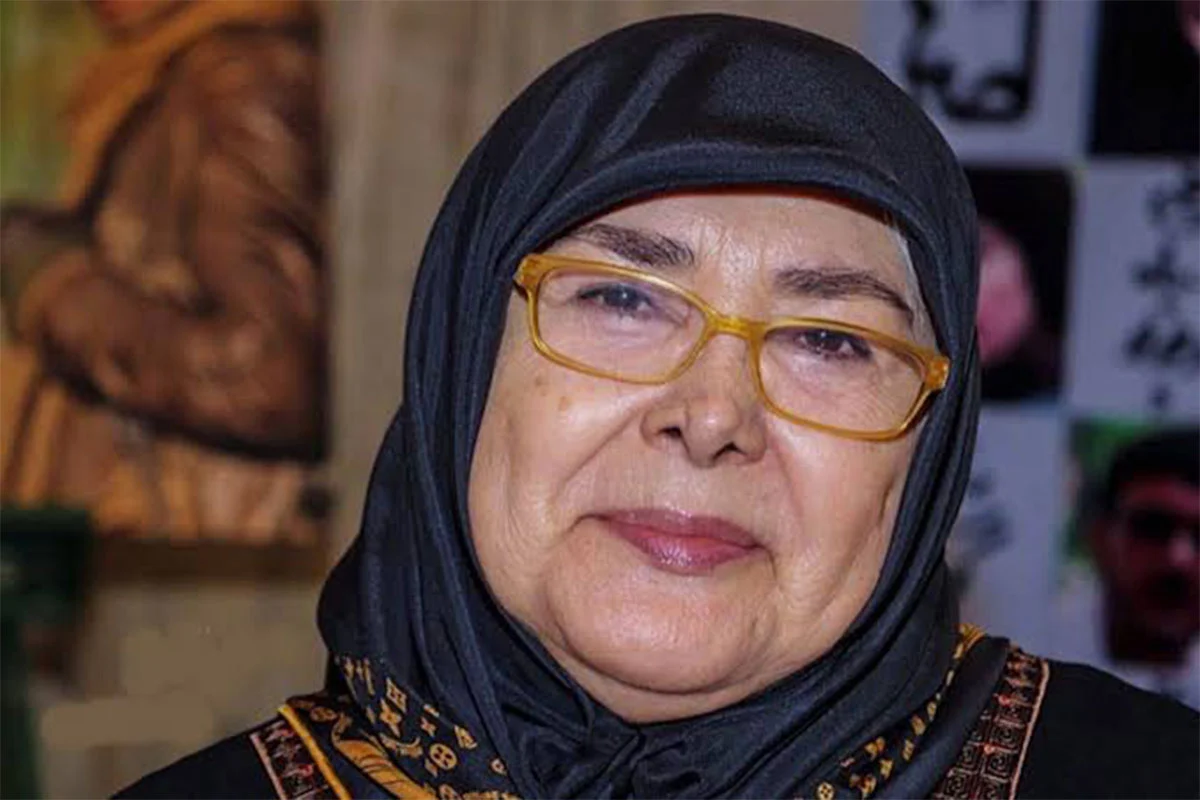 آفرین عبیسی