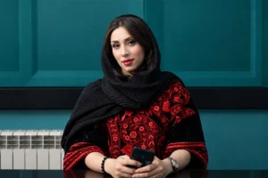 ساناز فصیحی نیا