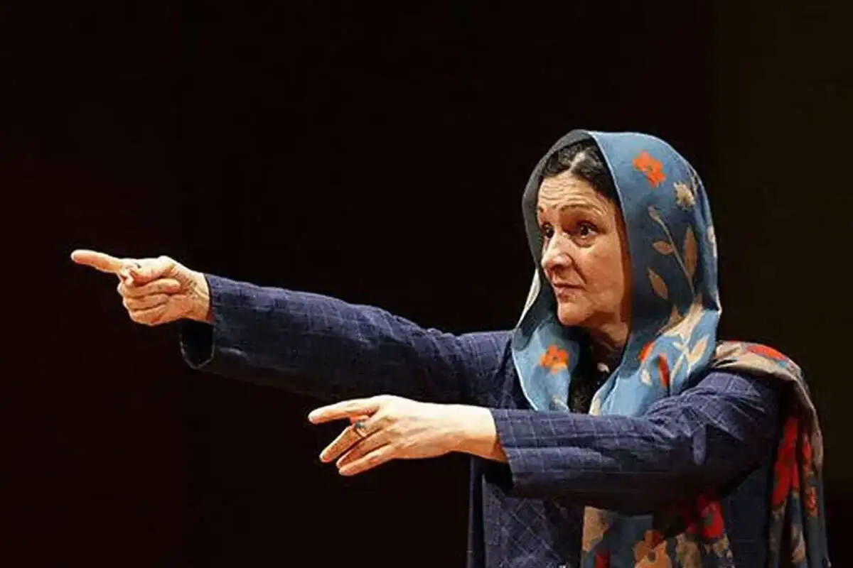 گلاب آدینه بازیگر