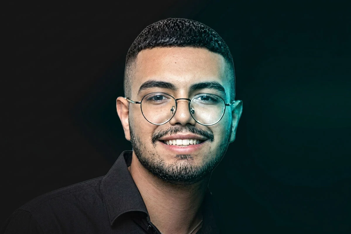 امیرحسین فرخی تبار گزارشگر فوتبال
